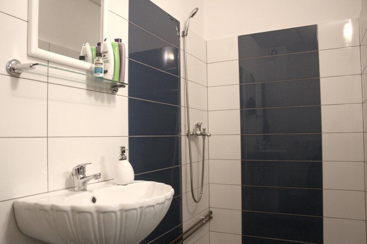 Yox Apartment 4 Орадя Екстер'єр фото